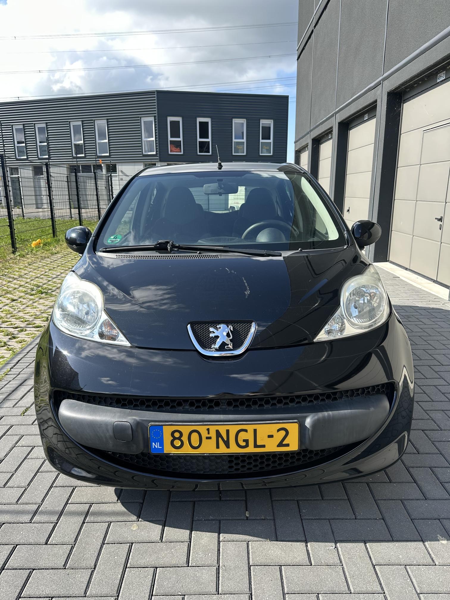 Peugeot 107, 1.0 12V 5DRS